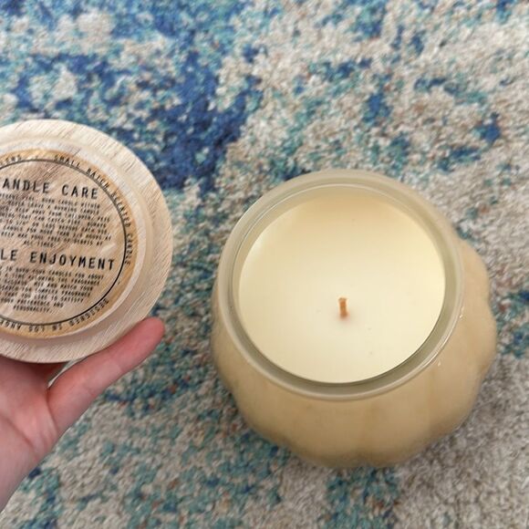 New LOFT No 7 Peony Blossom Candle With Succulent/Rose Top - Picture 4 of 7